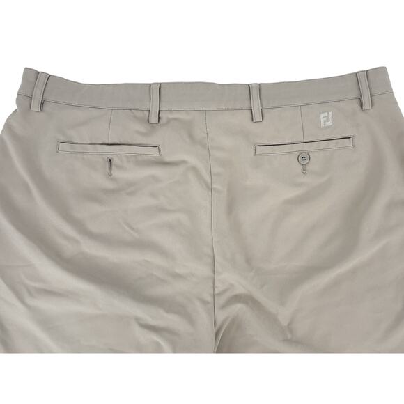 FJ Footjoy Mens Performance Lightweight Golf Shorts 10" Inseam Size 40 Beige EUC - Picture 5 of 10